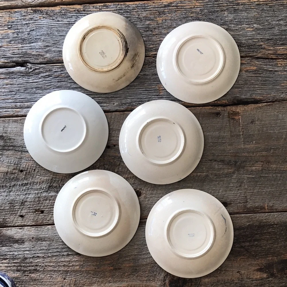 Blue Willow Saucers - Vintage - Set of Six - Picture 3 of 8